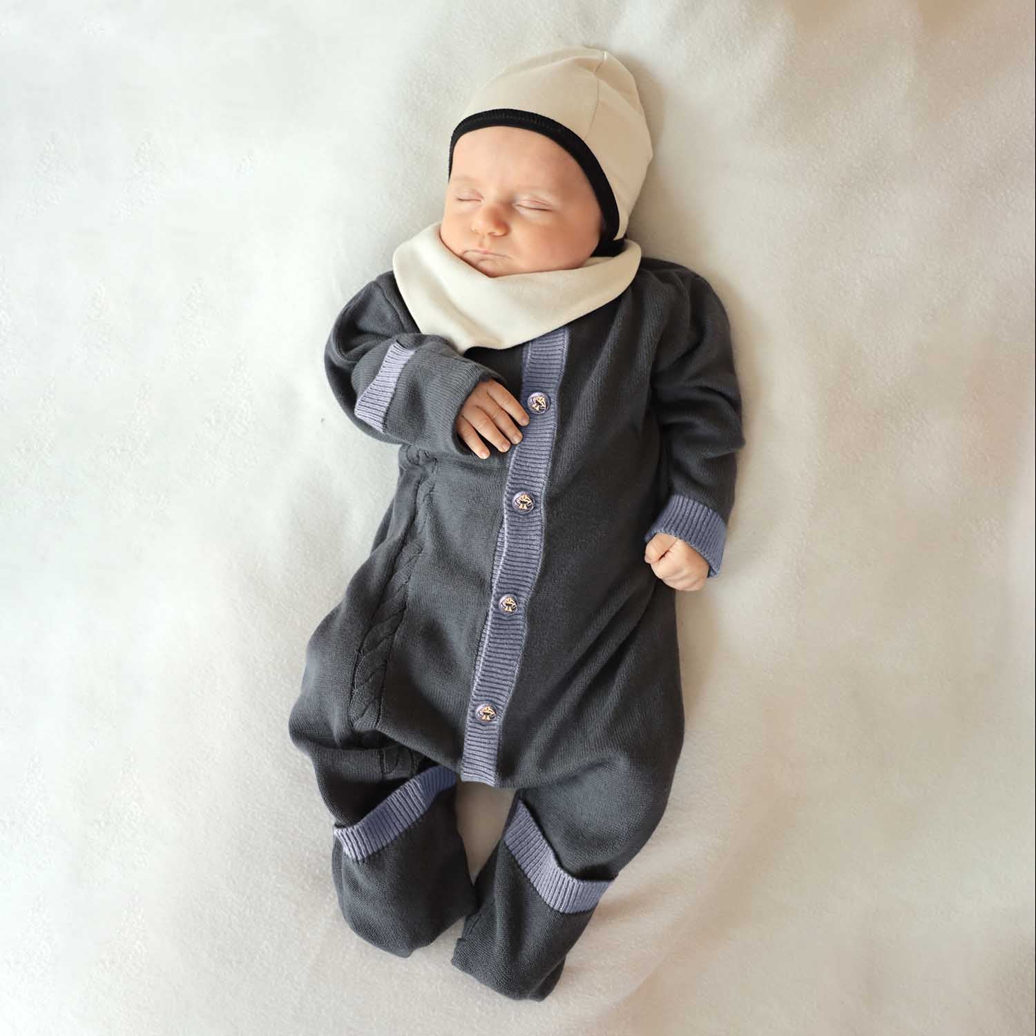 Organic Cotton Newborn Romper – Cable Knit – Sizes 1-3 Months